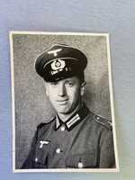 Немска снимка на офицер от втората световна война