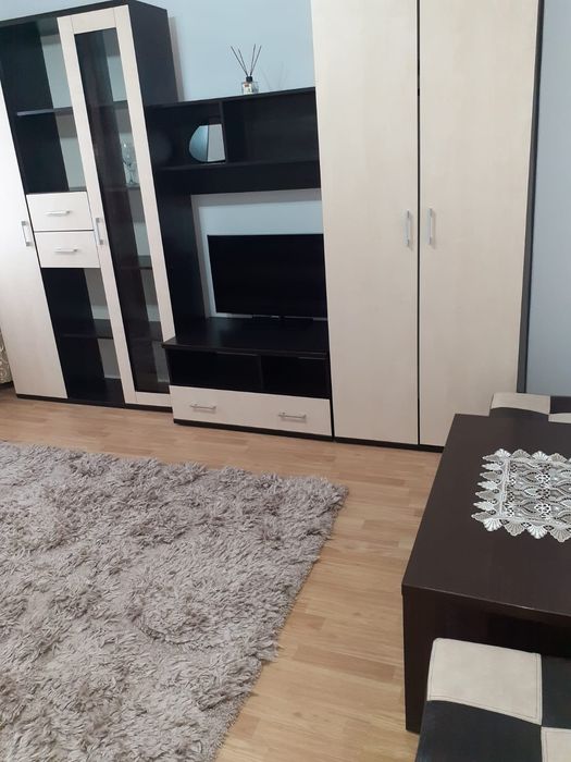 Închiriezi garsoniera