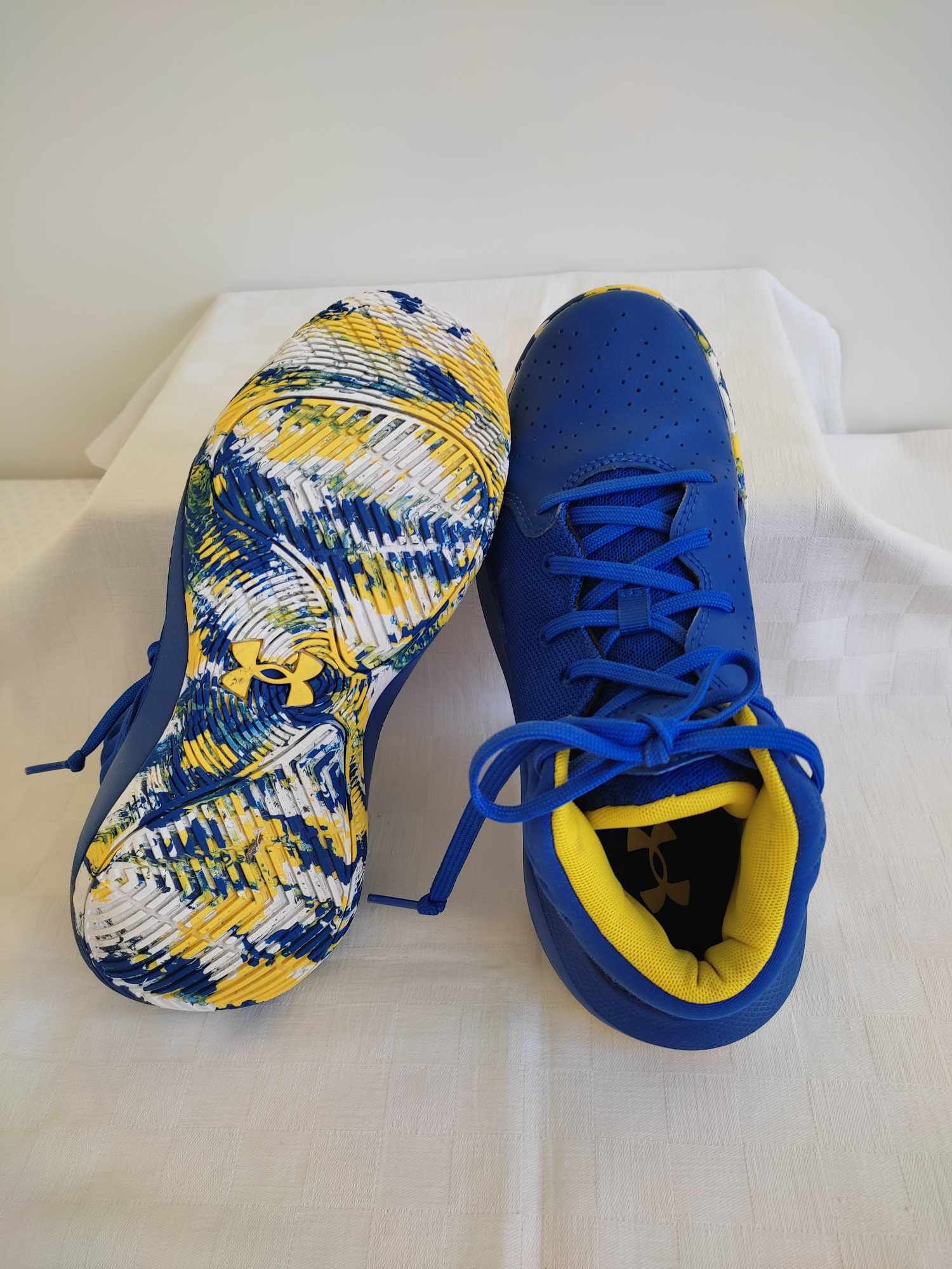 Летни Under armour размер 39-40
