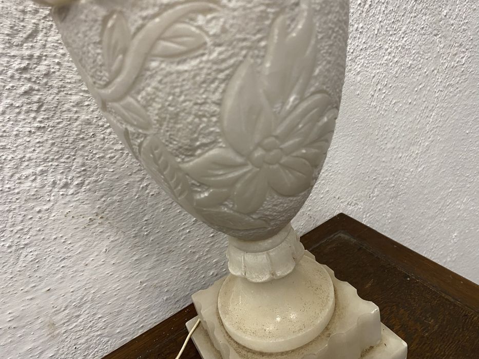 Италианска алабастрова лампа 1950 1960 неокласически стил