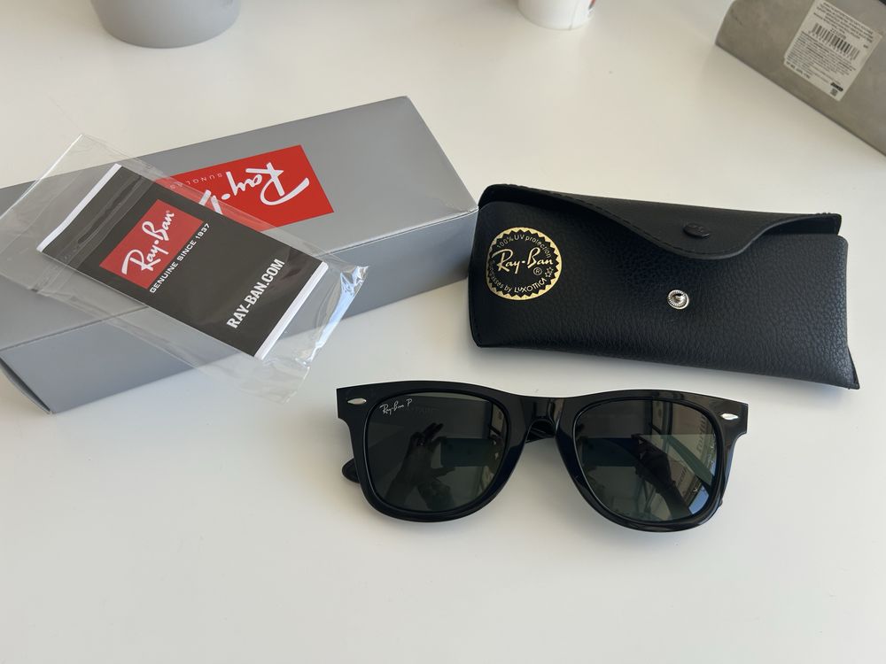 Vand Ochelari Ray-Ban Wayfarer Noi