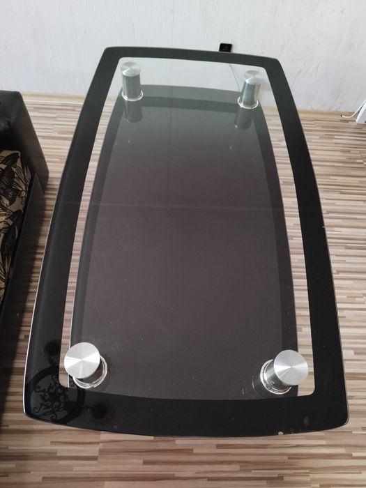 Маса за хранене ,стъклена