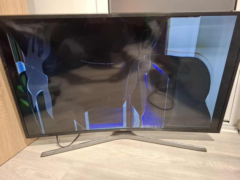 Vând televizor curbat Samsung