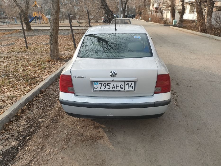 Пасат б5 двигатель Адр 1.8 коробка не пинает не вылетает