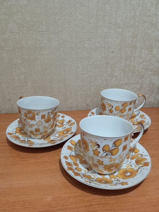 Продам винтажную посуду времён СССР,может нужно коллекцию пополнить.