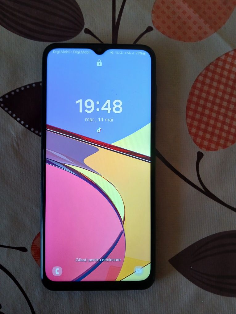 Vând Samsung Galaxy a13