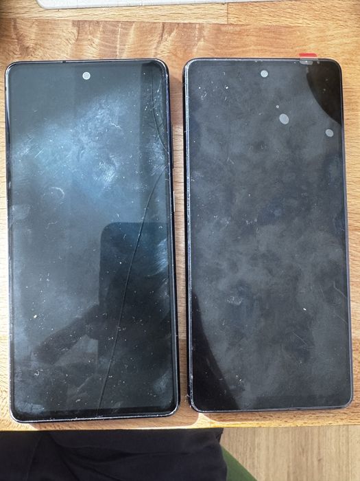 Vand Samsung Galaxy S20 FE 5G + unul pt piese