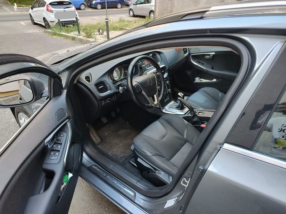 Se vinde Volvo V40