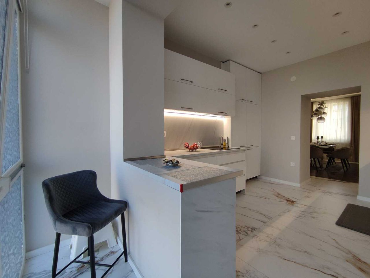 Продава се Тристаен апартамент в София, Сердика - 92 кв.м за 1522 €/кв.м - Снимка #4