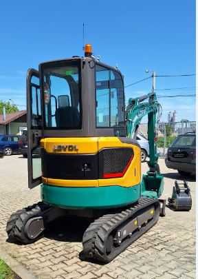 Excavator NOU anul 2024 greutate 2750 kG  Lovol FR26-u cu motor Yanmar