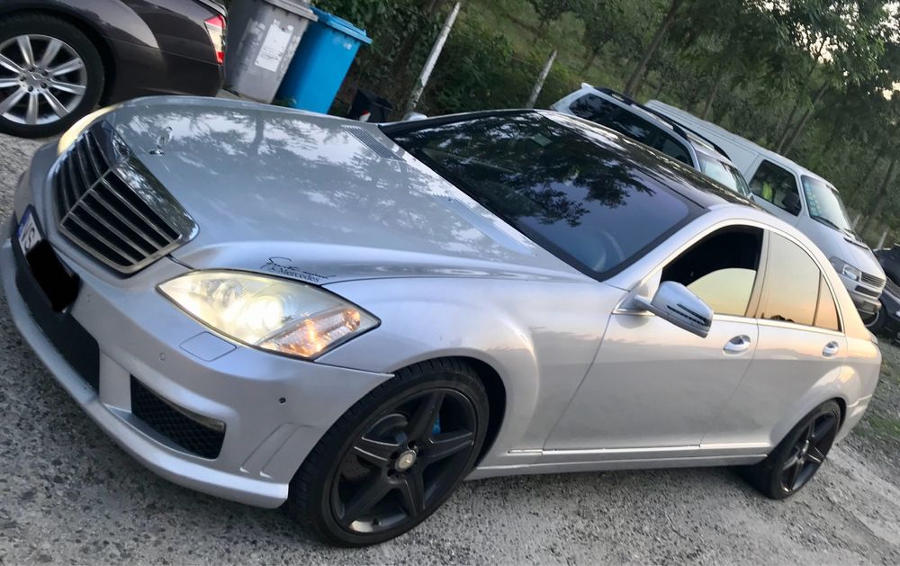 Mercedes S class w221