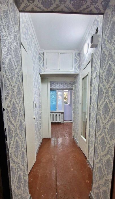 Юнусабад 2 квартал 1 комнатная Галерейка