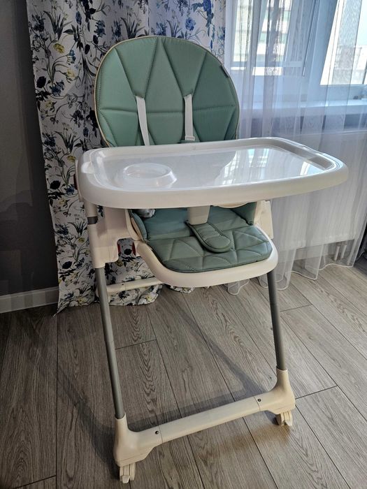 Продам стул для кормления фирмы I-lovi.