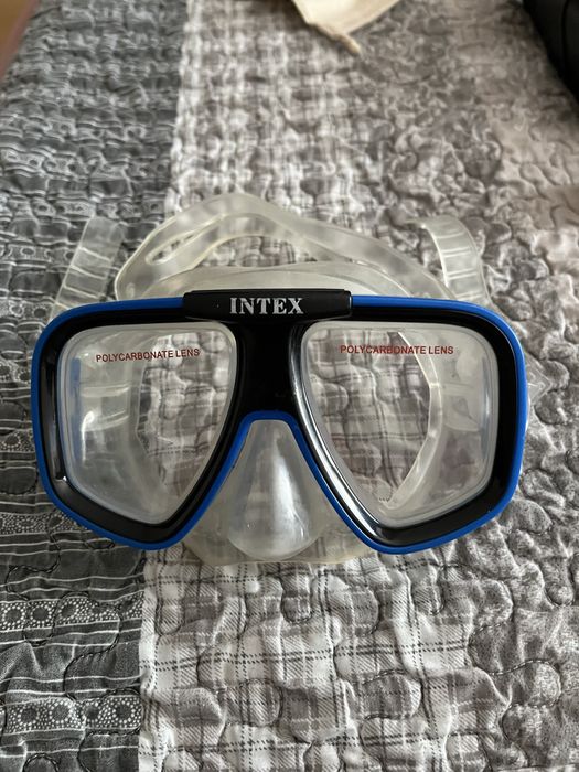 Шапки и очила  за плуване