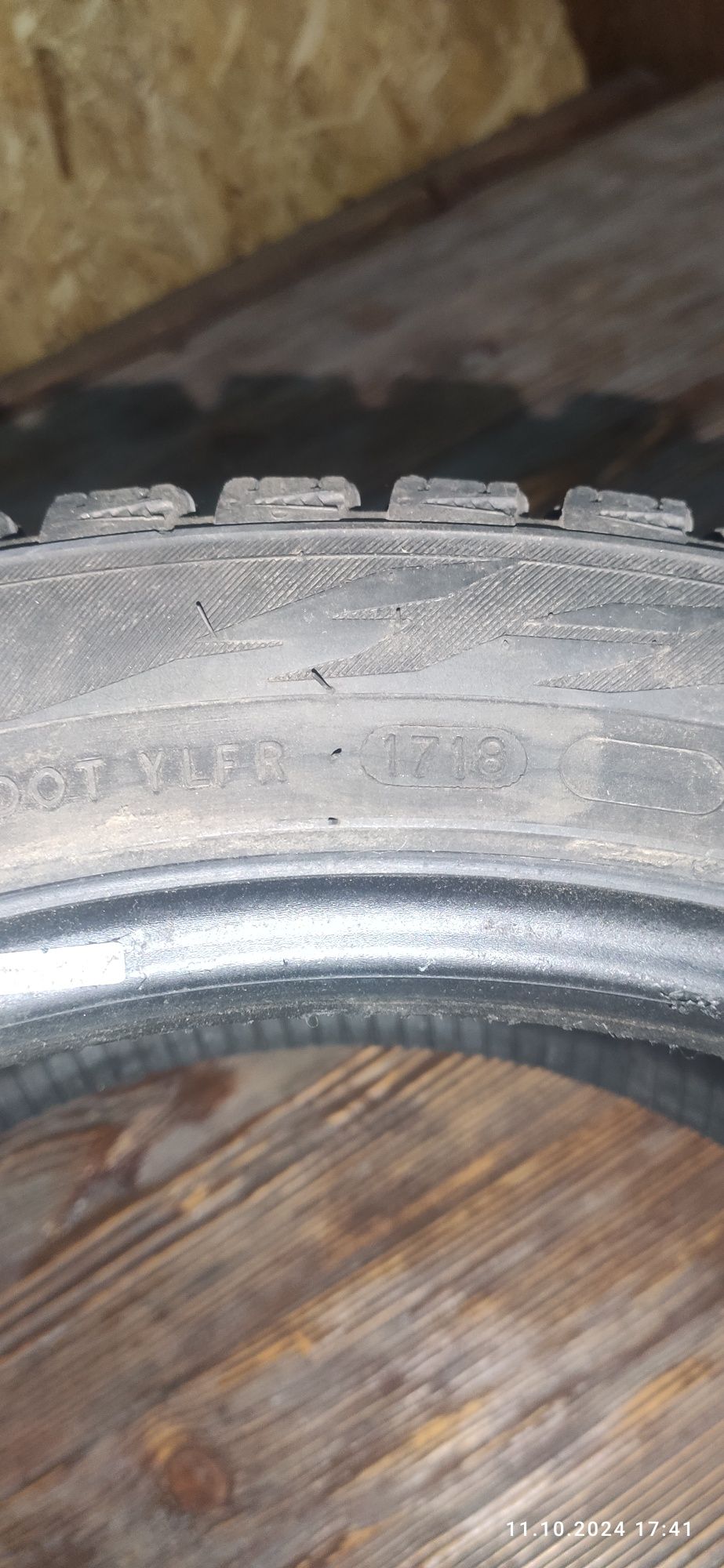 Продам шины Nokian R3 225,45,18
