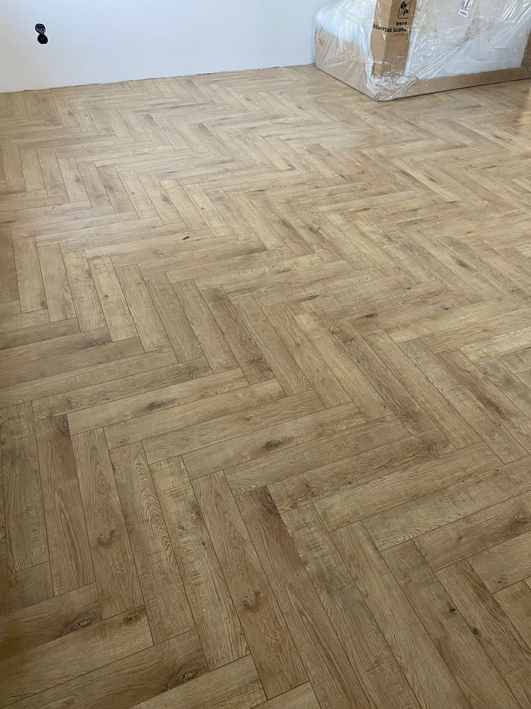 Выравнивание полов, есть Каспий расрочка