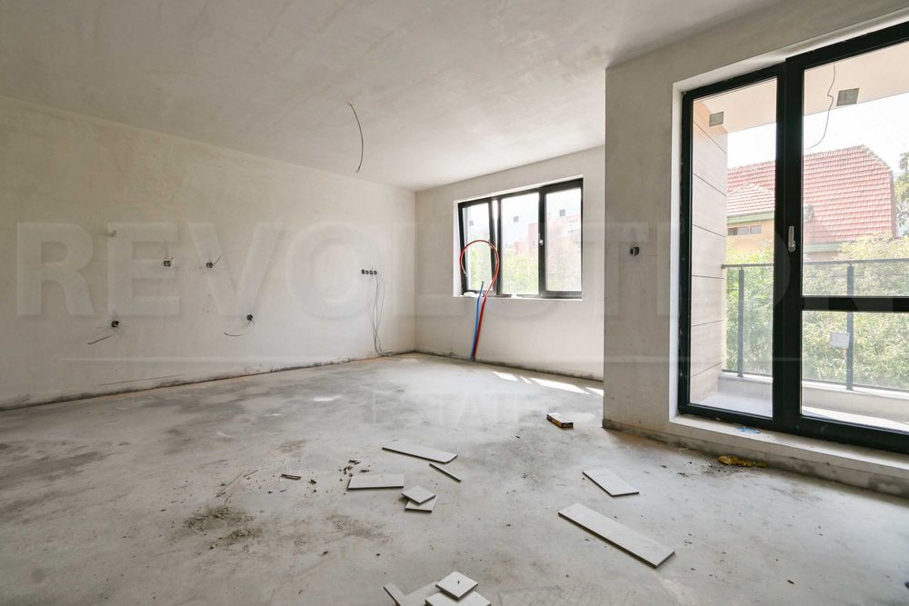 Продава се Тристаен апартамент в София, Бъкстон - 103 кв.м за 2476 €/кв.м - Снимка #1