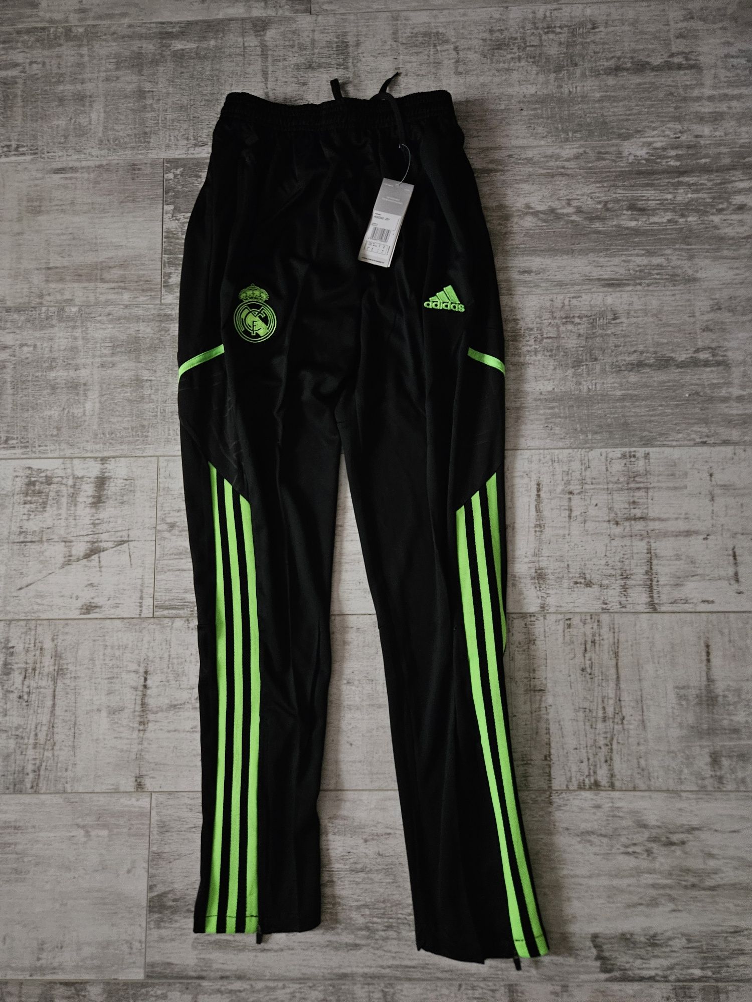 *OFERTA* Compleu/Trening Real Madrid diferite culori