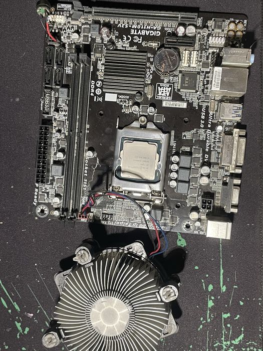 Материнская плата+ процессор i3 7100+ озу