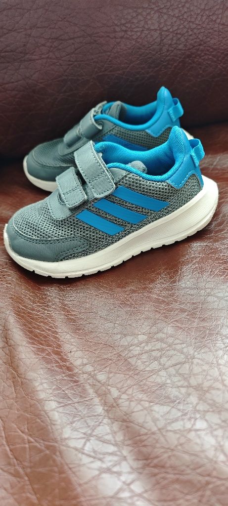 Маратонки Adidas