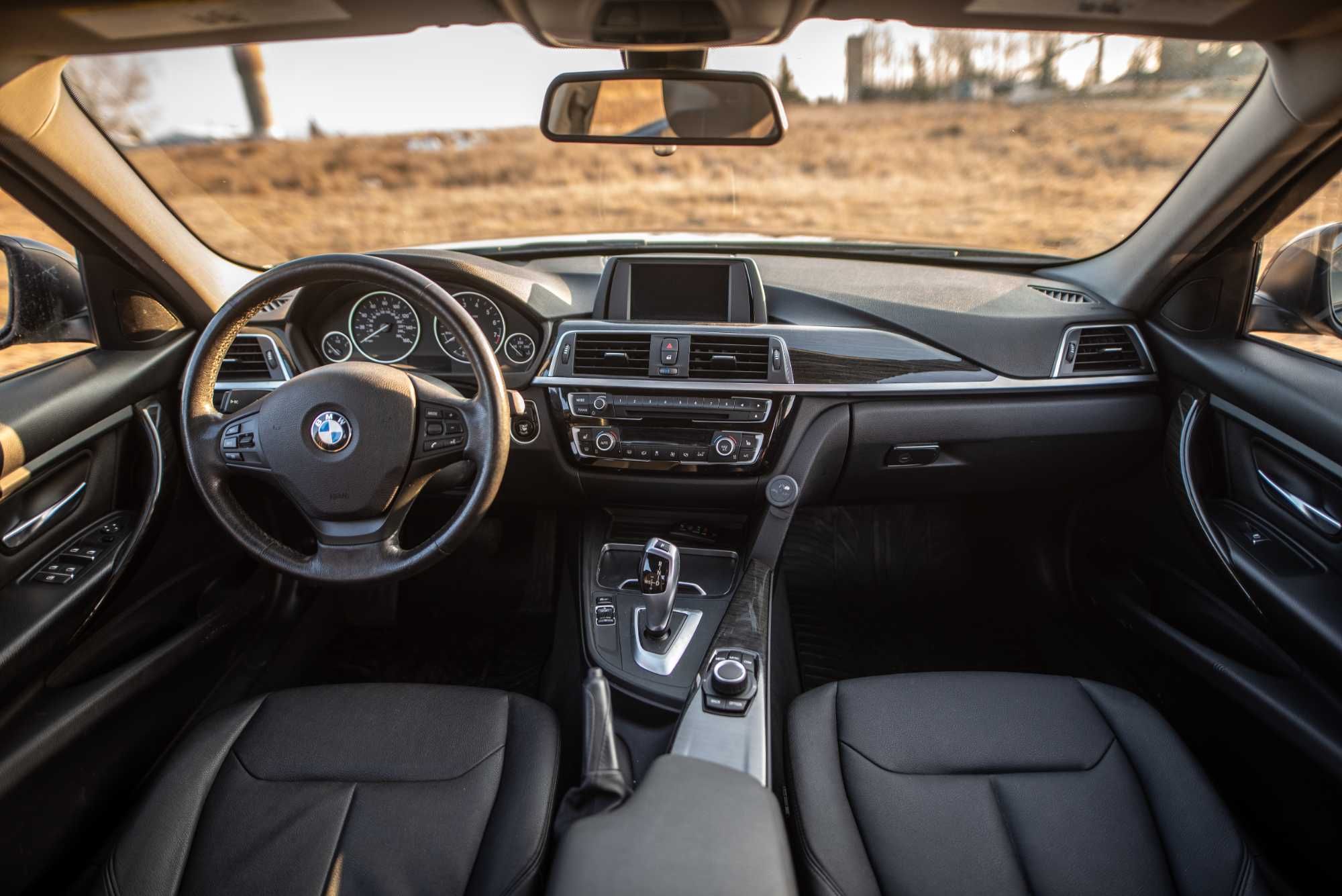 BMW 320i Xdrive 2018 Facelift