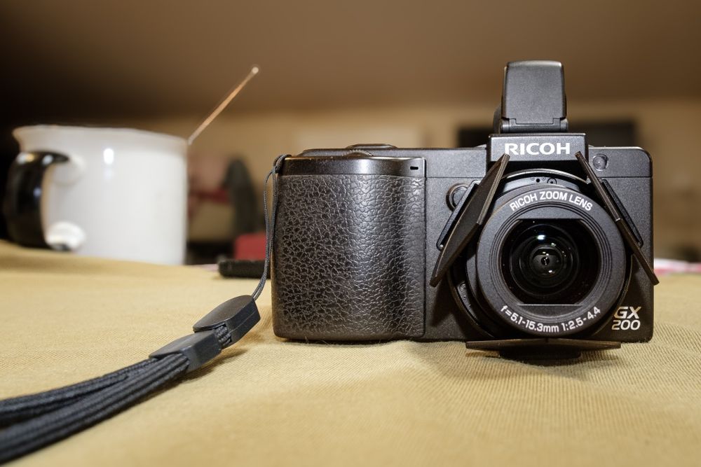 Ricoh GX200 - Compact premium Y2K - Senzor CCD Digicam