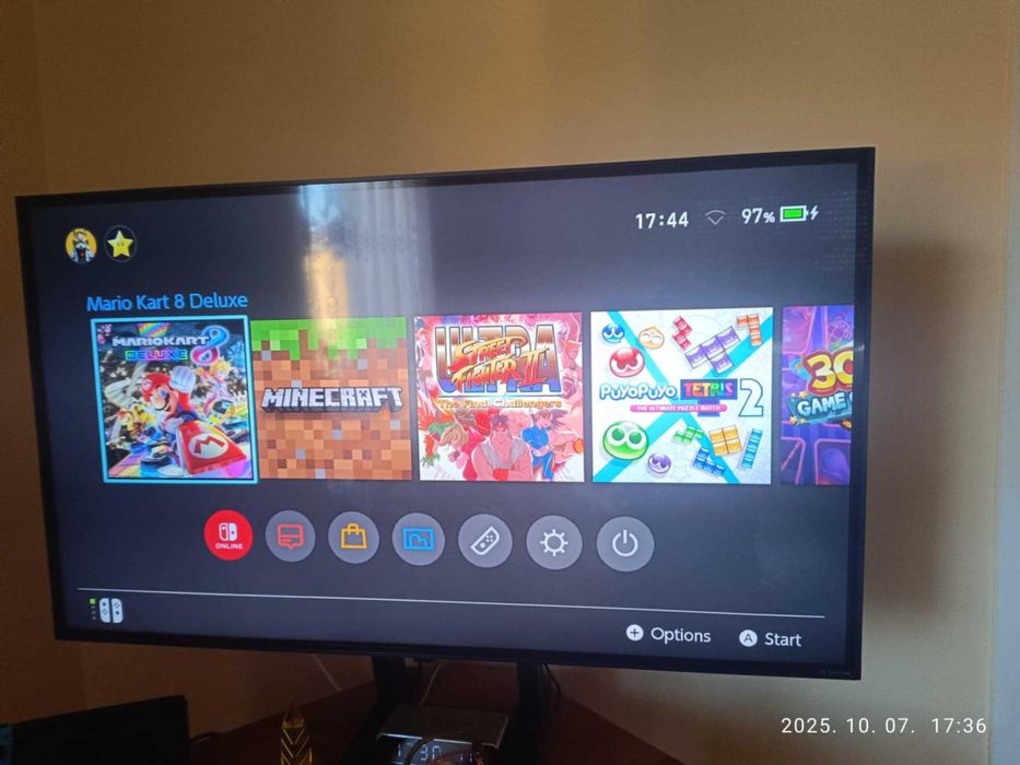 Nintendo Switch  Modat 256 GB + Accesori