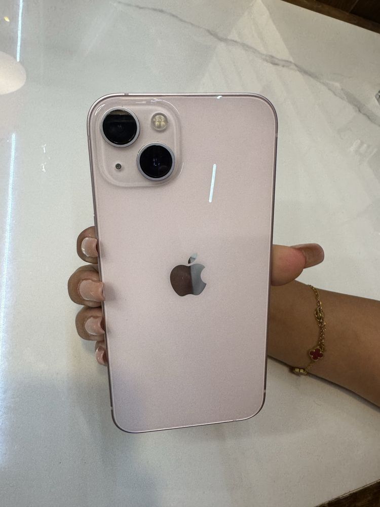 Iphone 13 розовый