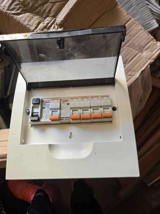 Електрическо табло с предпазители