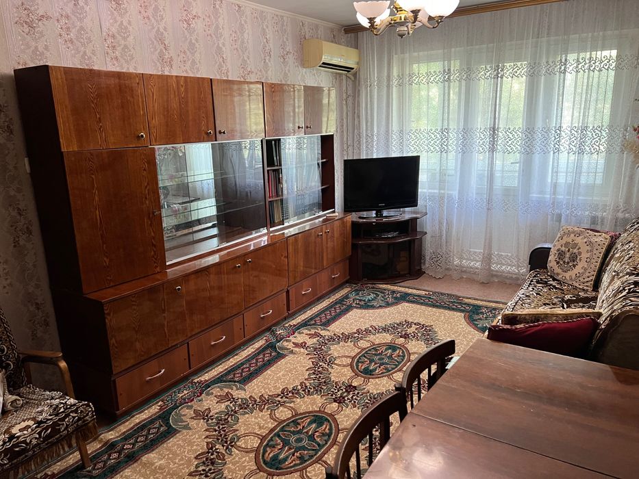 Хорошая квартира в «Золотом квадрате» центр города.