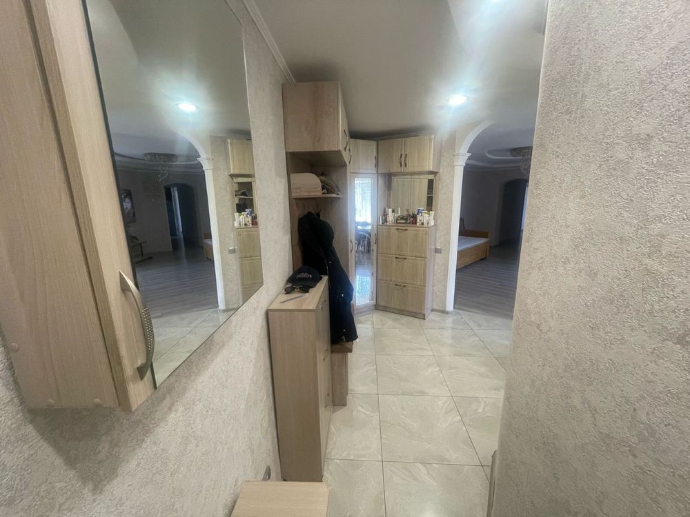 Срочно продам 4х комн квартиру