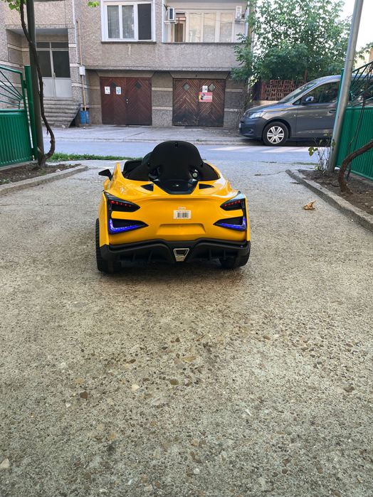 Детска кола с акумулатор