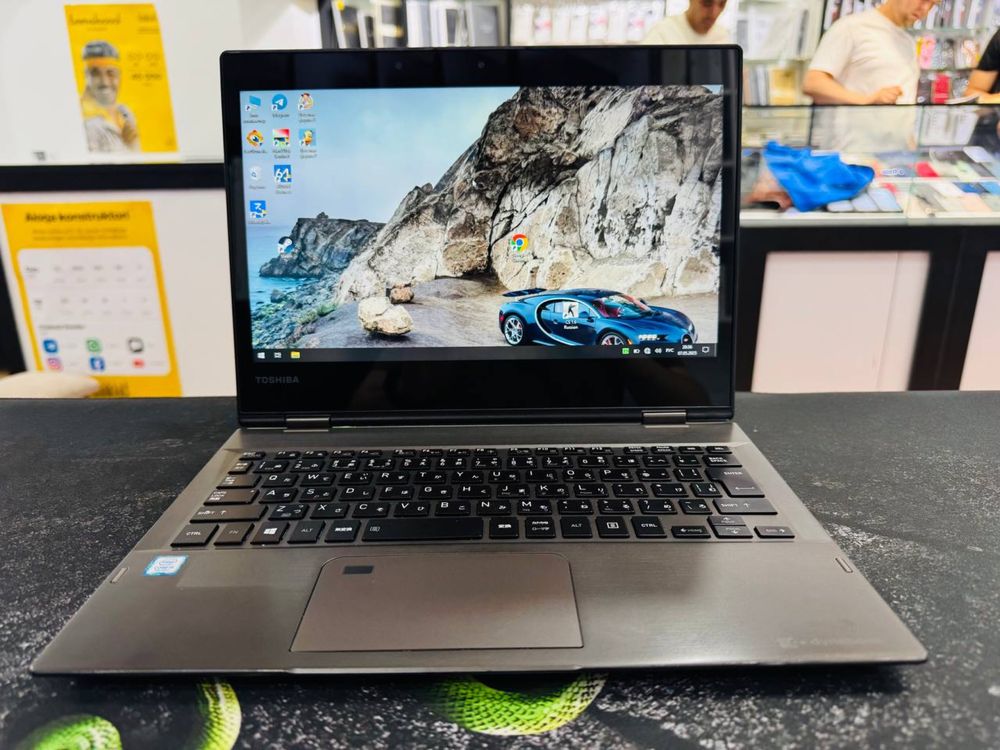 Notebook Toshiba Dynabook X360. i7-7gen 8/256GB