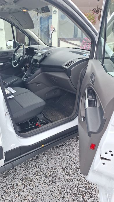 Vând  Ford Transit Connect