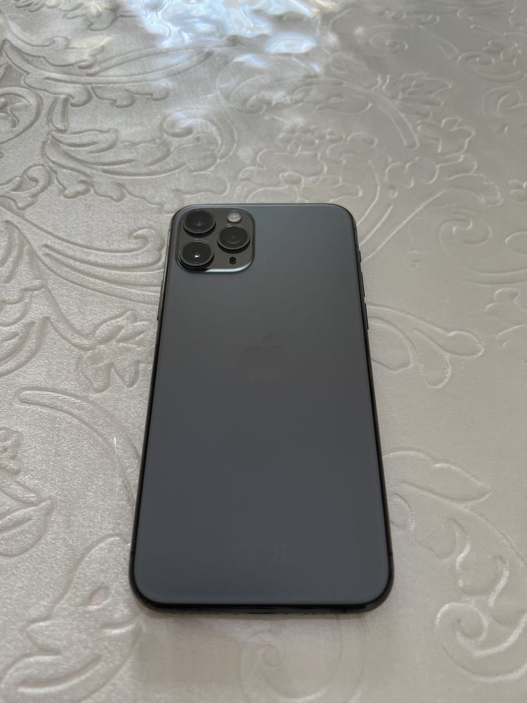 Продам Iphone 11 pro x Apple Watch 3