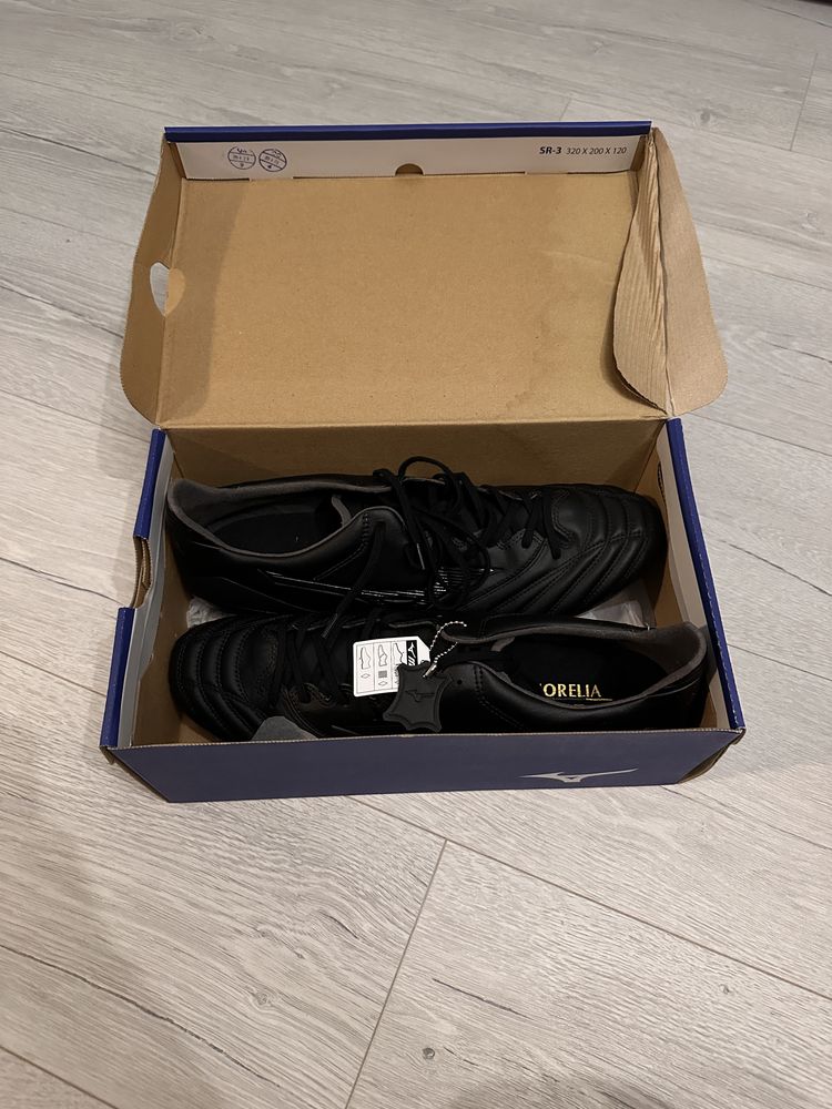 Бутонки Mizuno Morelia Neo II
