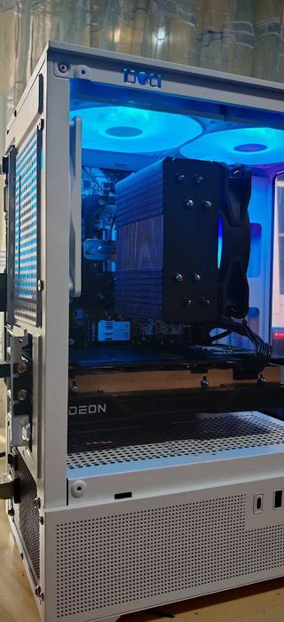 Добро Геймърско PC R7 3700X/32Gb/1TB nVme/RX 6600XT/Гаранция