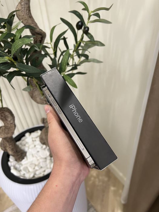 Iphone 12 pro очилмаган