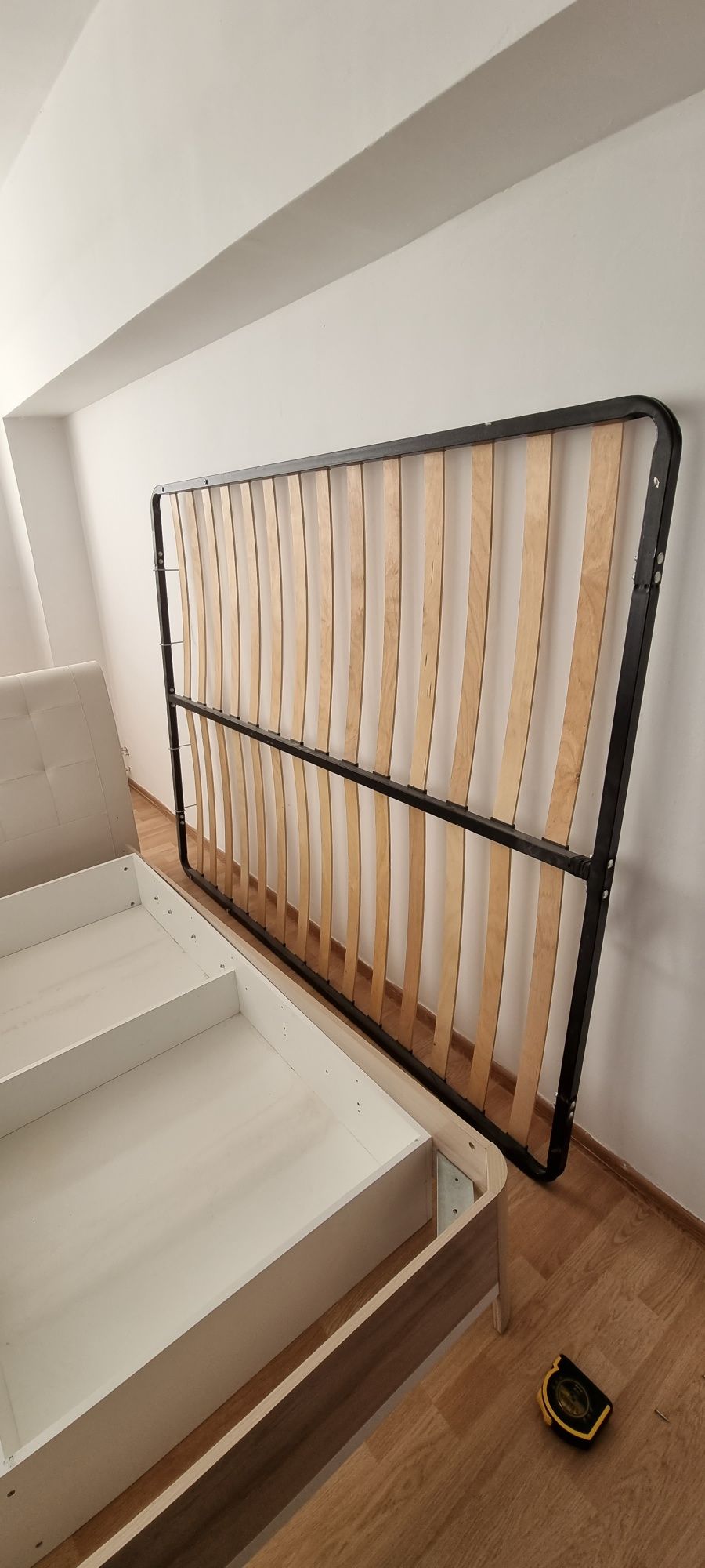 Кровать двуспальная; 160×180 с матрасом
