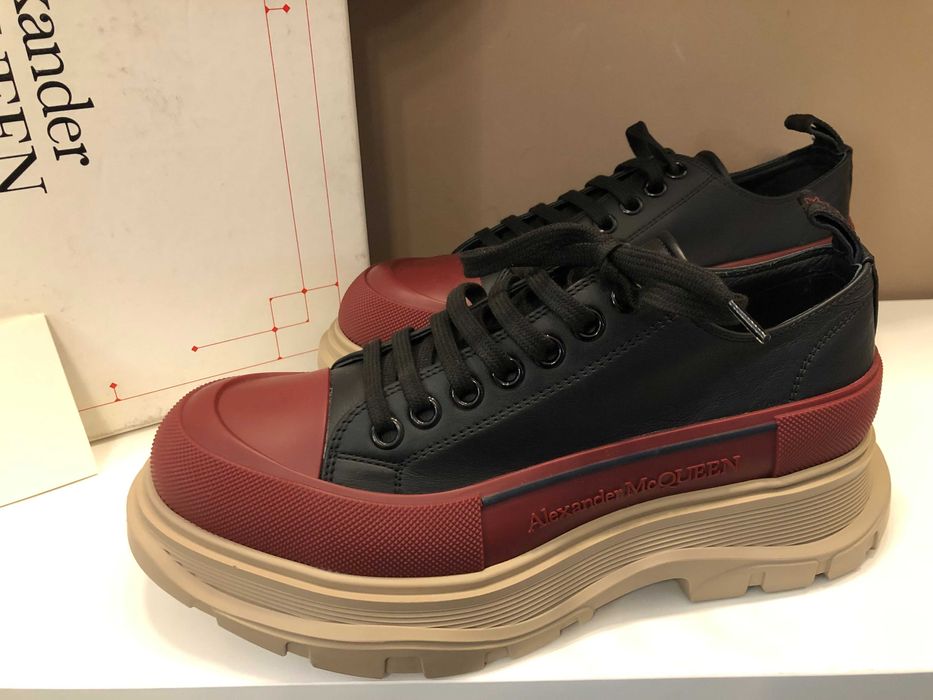 Alexander McQueen 41, oversize sneakers, full box, retail 620 euro