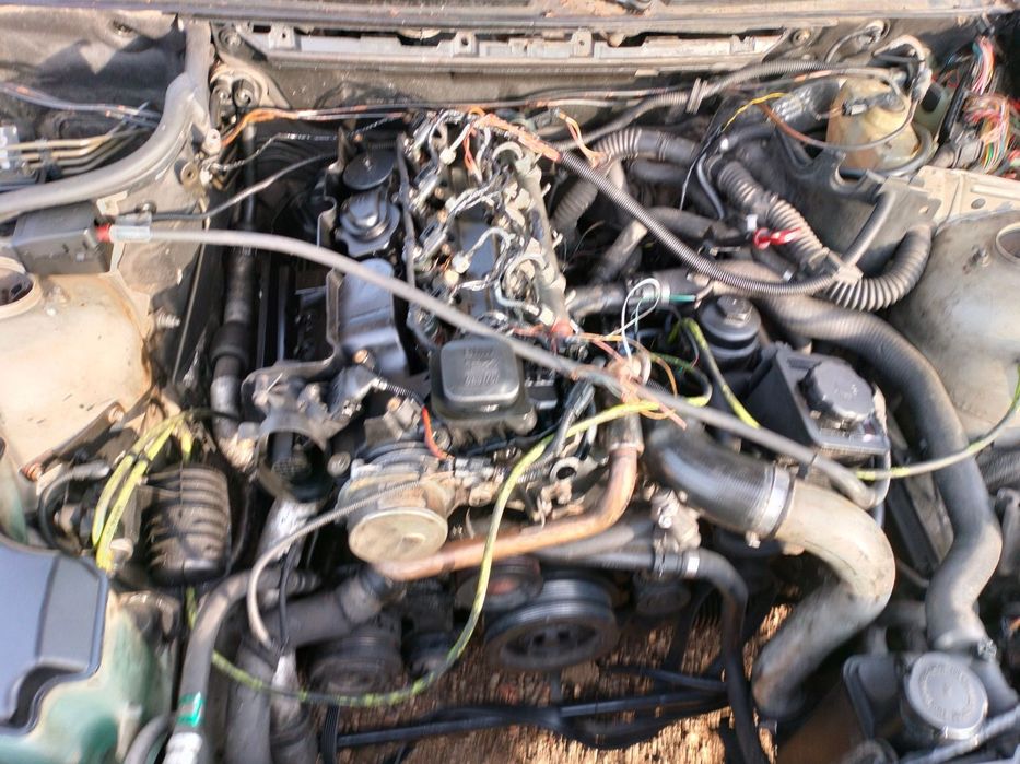 Dezmembrari  BMW 3 (E46)  1998  > 2007 320 d Motorina