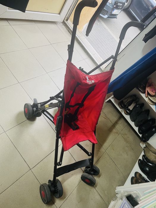 Carucior tip umbrela