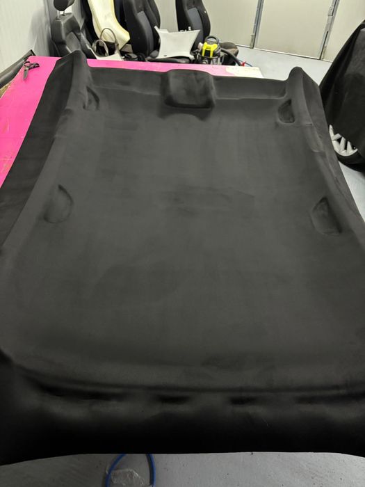 Retapitare Plafon Alcantara sau Textil