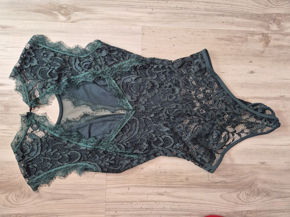 Дантелено боди в зелен цвят