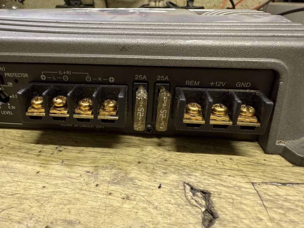Sony  Усилвател XM-SD14x