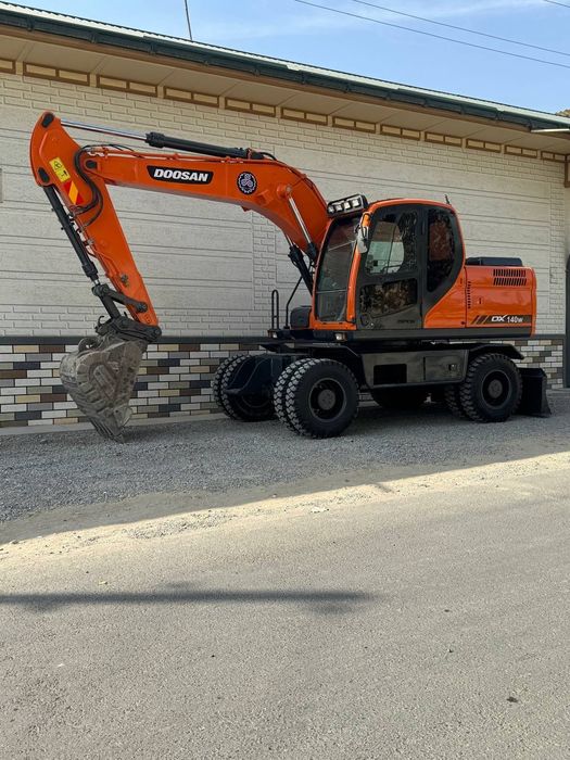 Ekskavator Doosan DX 140