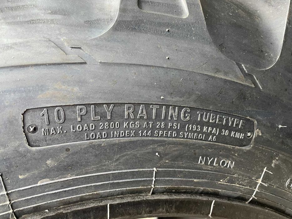 16.9-30 Anvelope noi de tractor cu garantie 10pliuri Cauciucuri OZKA