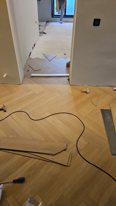 Sc execut lucrari interioare si exterioare