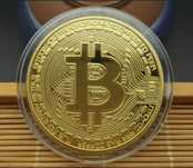Criptomoneda Bitcoin BTC din aliaj