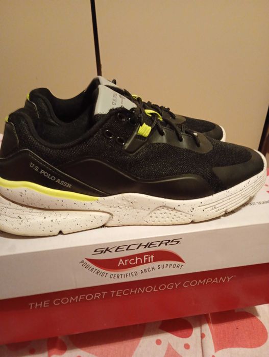 Adidași de bărbați nr.42,5